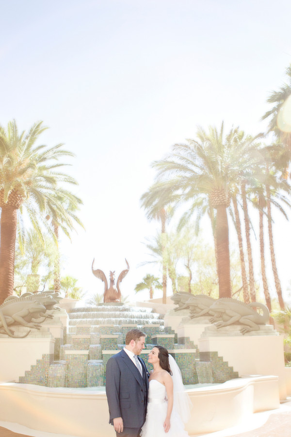 Pink and Gold Wedding at Four Seasons Las Vegas | Glass Jar Photography