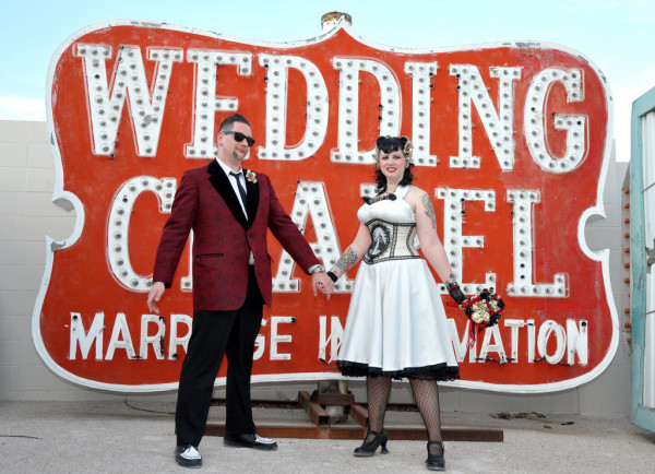 Rockabilly Wedding Session at the Neon Boneyard | Glitter Lens Photography