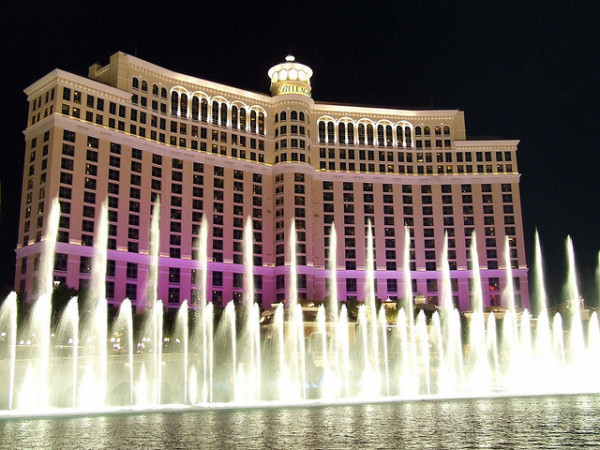 Bellagion Fountains Proposal | Little Vegas Wedding