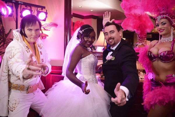 Maggianos Restaurant Wedding Reception / Little Vegas Wedding / Bently and Wilson Photography