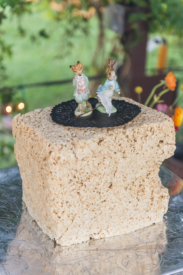 Rice Krispie Cake | Little Vegas Wedding