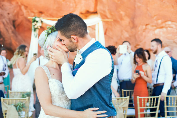 Modern Desert Elopement | Little Vegas Wedding