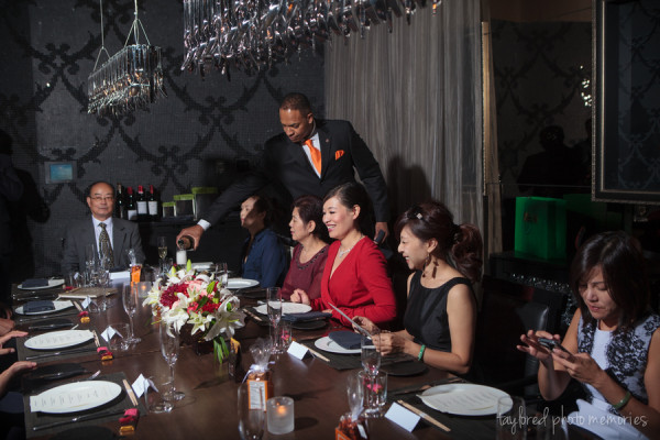 Vegas Restaurant Wedding Reception | Taylored Photo Memories