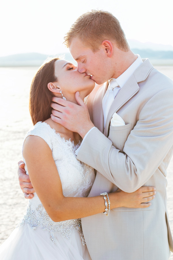 Las Vegas Desert Bridal Shoot | Gaby J Photography