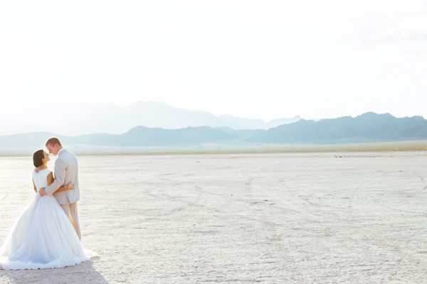Las Vegas Desert Bridal Shoot | Gaby J Photography