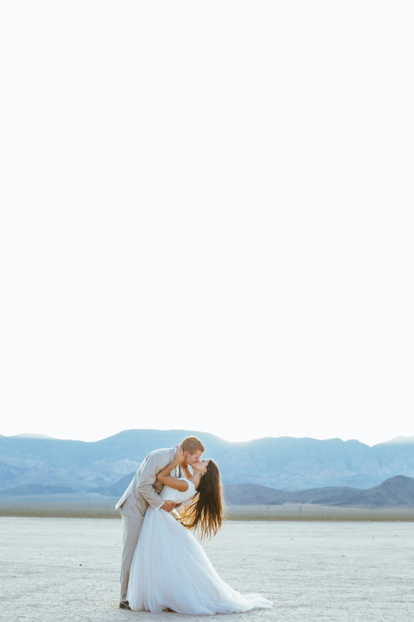 Las Vegas Desert Bridal Shoot | Gaby J Photography