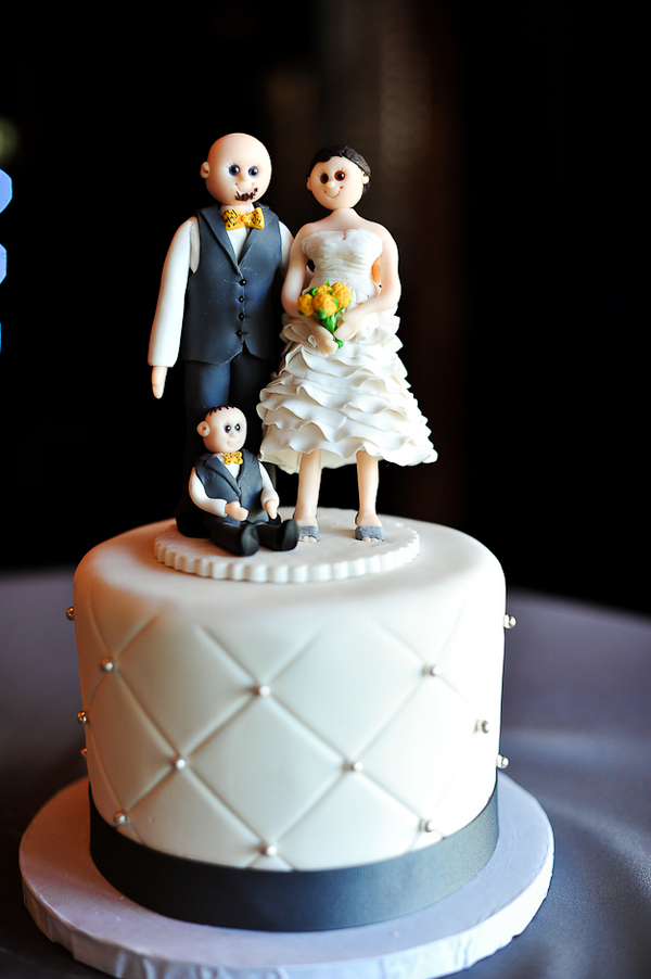 Yellow + Gray Joes Stonecrab Las Vegas Reception | JamieY Photog