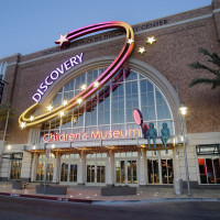 Wedding Venues at DISCOVERY Children's Museum | LIttle Vegas Wedding