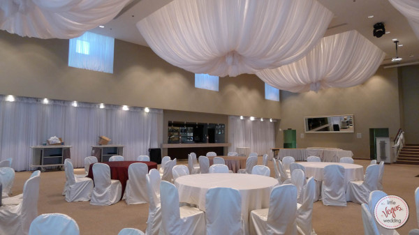 Vegas Wedding Venue: Emerald at Queensridge | Little Vegas Wedding