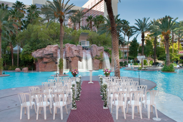Crescendo Pools at Flamingo | Little Vegas Wedding Venue Guide