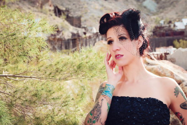 1950s Ghost Town Bridal Session | Little Vegas Wedding