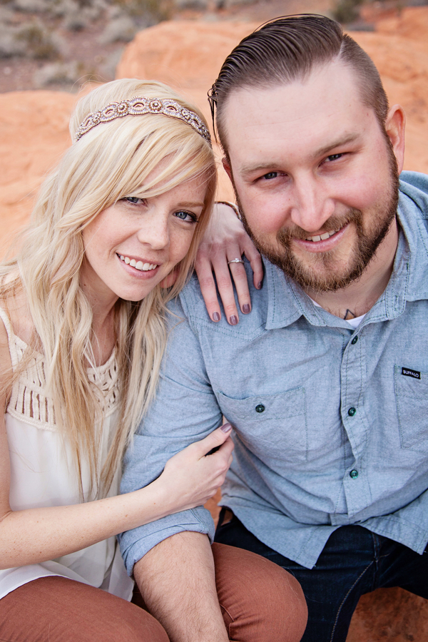 Red Rock Engagement | Jenna Ebert Photography on Little Vegas Wedding