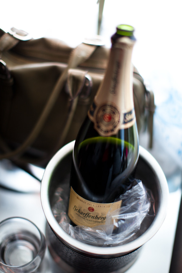 Cosmopolitan Pop Up Wedding by Heather Parker Photography | Little Vegas Wedding