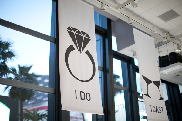 Cosmopolitan Pop Up Wedding by Heather Parker Photography | Little Vegas Wedding