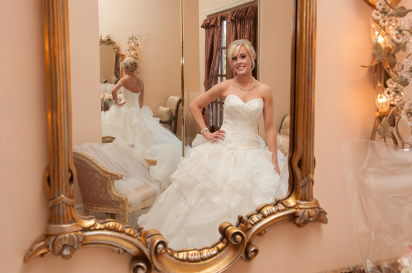 Romantic Hilton Lake Las Vegas Wedding by Images by Edi | Little Vegas Wedding