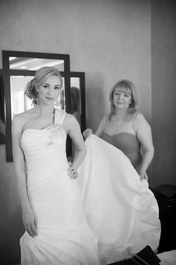 Treasure Island Wedding by Taylored Photo Memories / Little Vegas Wedding