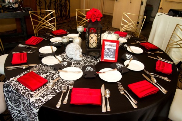 Black and Red Wedding at Canyon Gate | Little Vegas Wedding