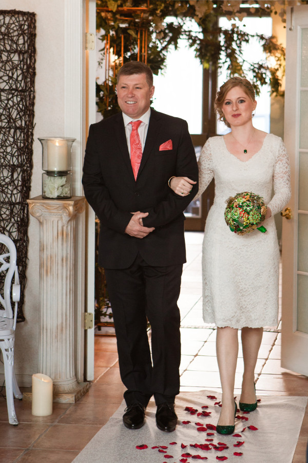 Emerald Wedding at Maggianos | Little Vegas Wedding