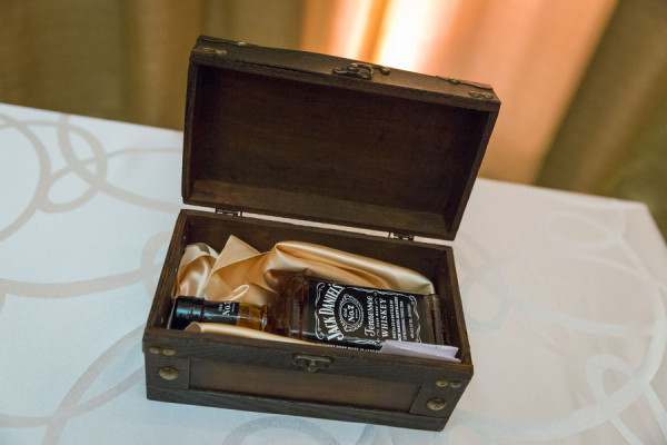 Modern Mandarin Oriental Wedding | Little Vegas Wedding