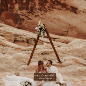 Cozy Valley of Fire Elopement | Little Vegas Wedding